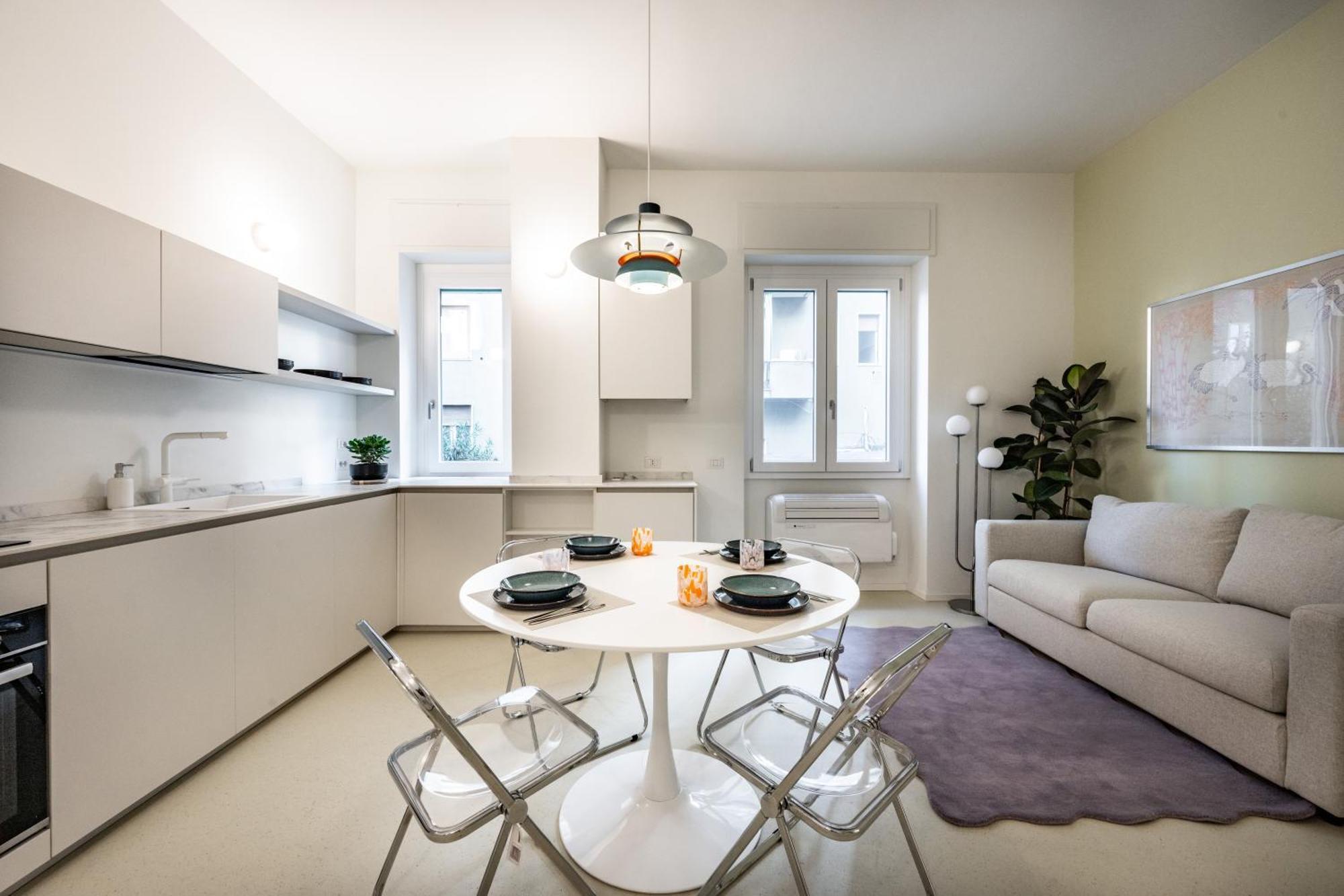 Apartment Design And Silence - Wide Renovated 2 Stops Form Mailand