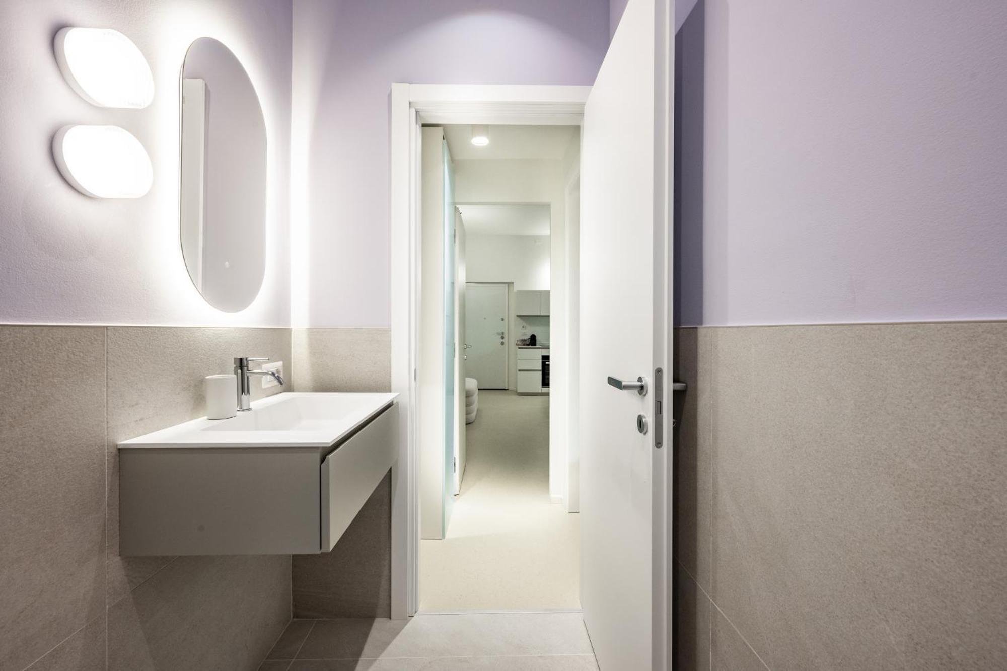Apartment Design And Silence - Wide Renovated 2 Stops Form Mailand